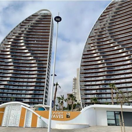 Sunset Waves Benidorm By Mar Holidays المظهر الخارجي الصورة